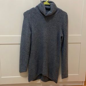 Abercrombie and fitch blue king sweater! Worn once, perfect condition!